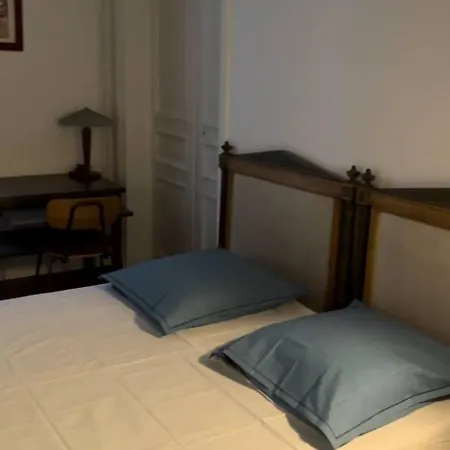 5 Proche Pantheon Apartamento