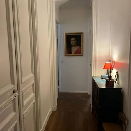 5 Proche Pantheon Apartamento *